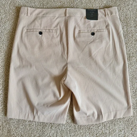 Banana Republic 10” Inseam Shorts Women’s 16 Tan White Stripe NEW (See Photos) - Picture 6 of 12